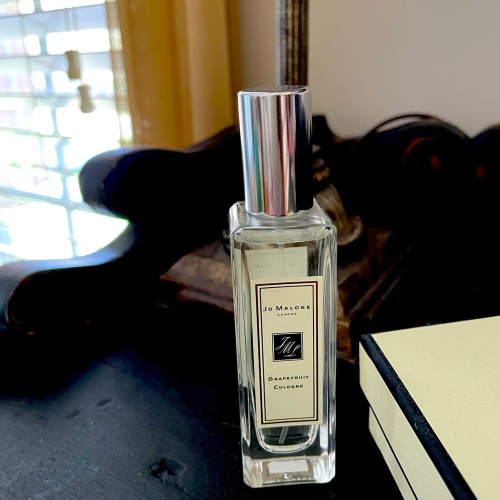 *** Brand new Jo Malone full size grapefruit cologne ***